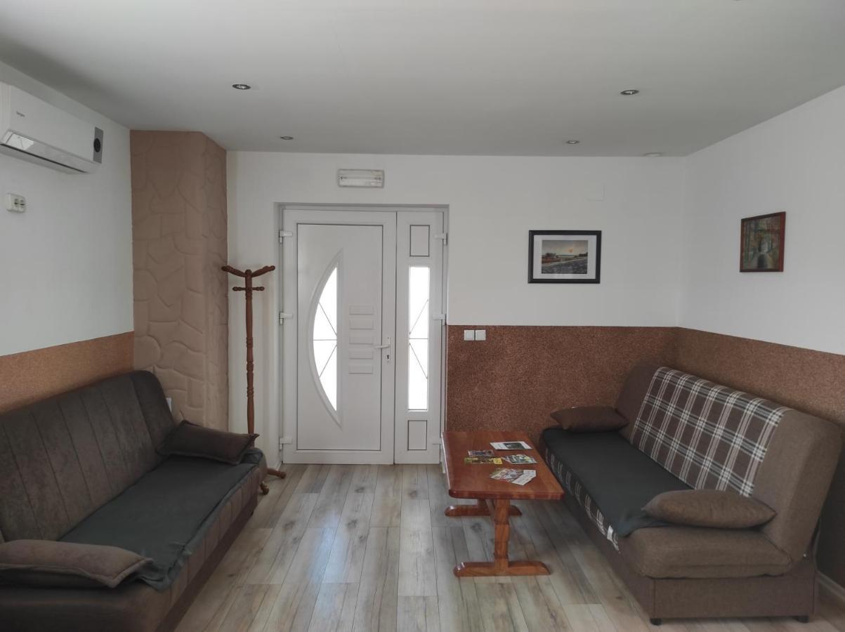 Apartman Jakov ラコヴィツァ エクステリア 写真